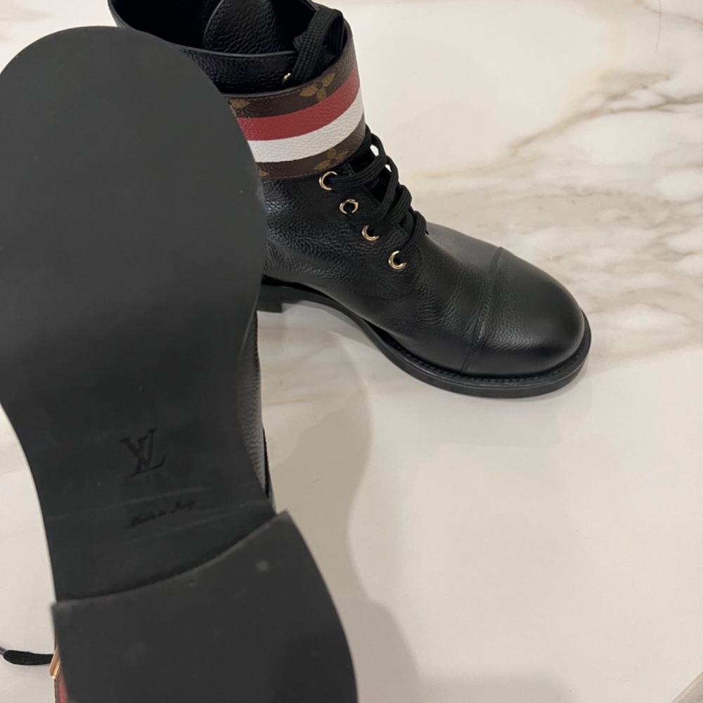 Louis Vuitton Ranger boots - Picture 3 of 3
